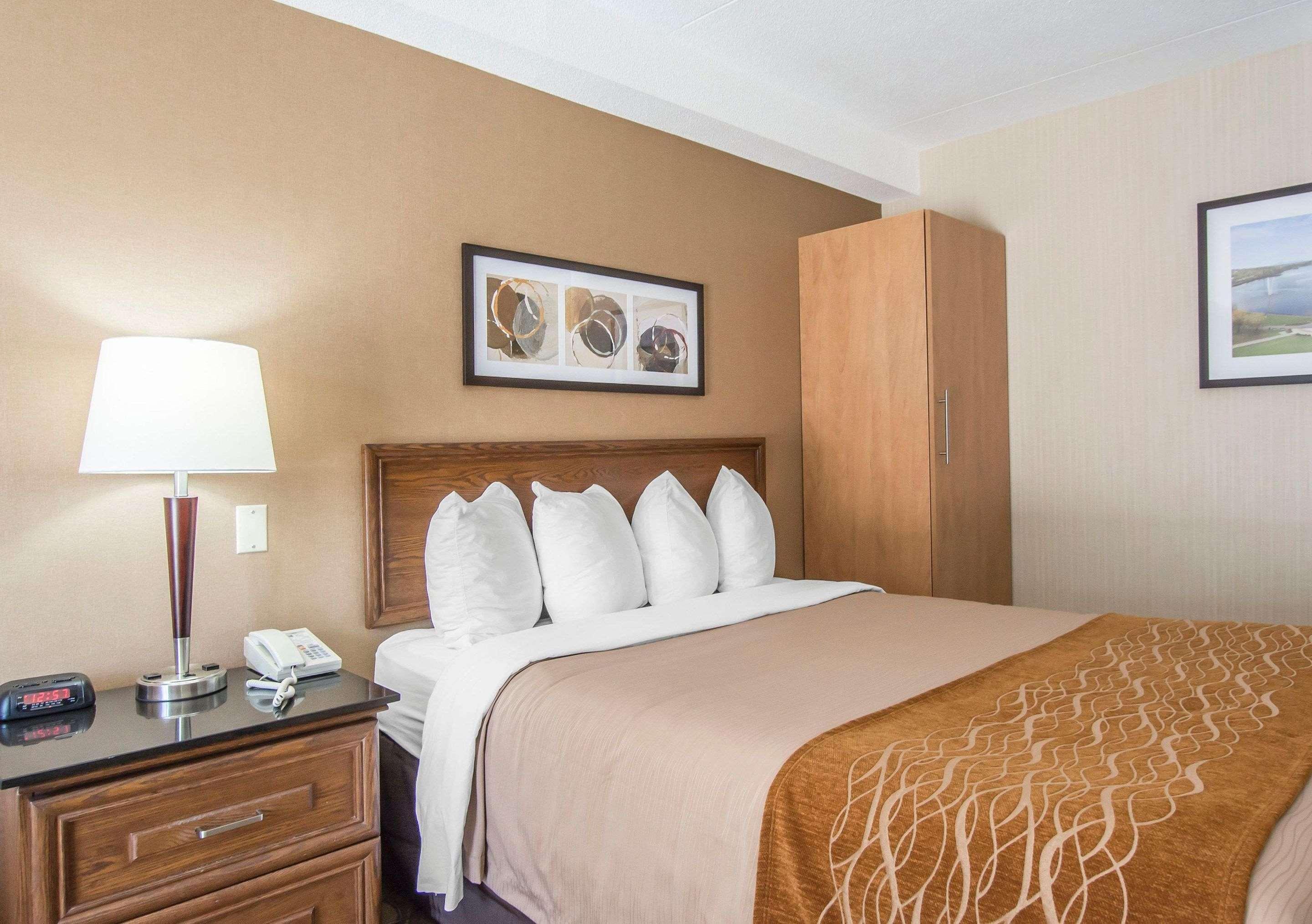 Comfort Inn Sherbrooke Esterno foto
