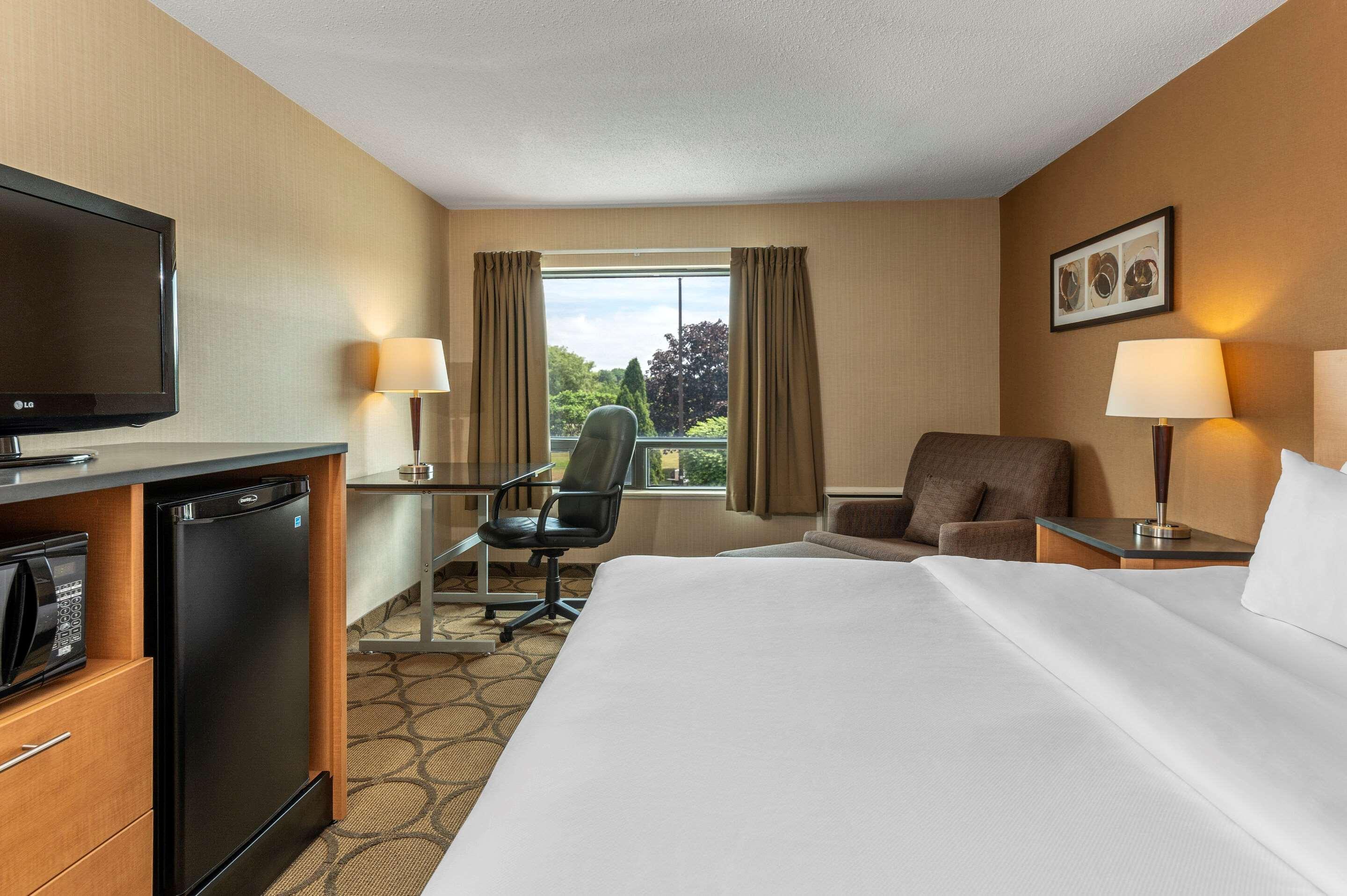Comfort Inn Sherbrooke Esterno foto