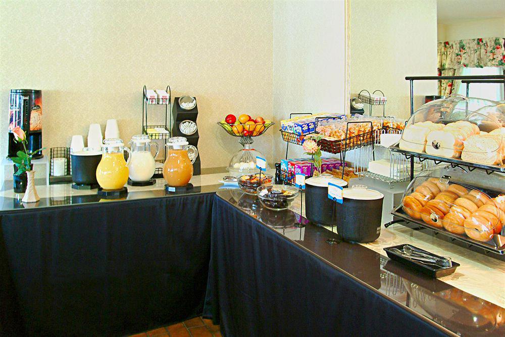 Comfort Inn Sherbrooke Ristorante foto